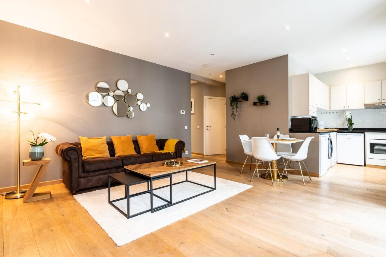 Brussels Centre Bnb Sablon I, II Et V Bagian luar foto